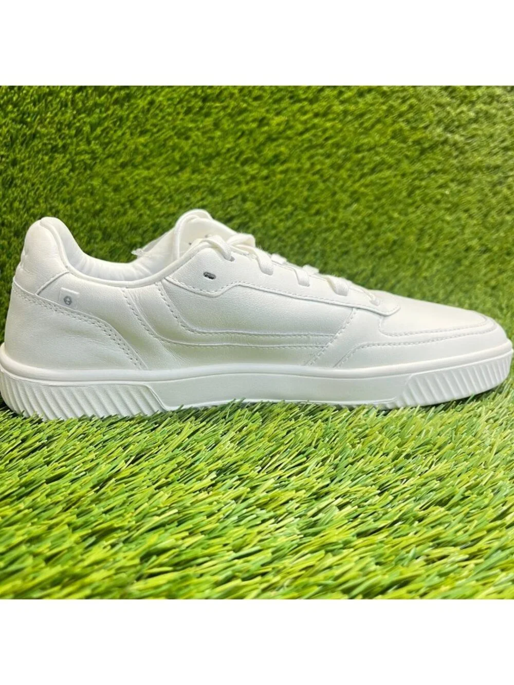 Flux Footwear Adapt Leather Trainer White Mens Size 9.5 Athletic Shoes Sneakers